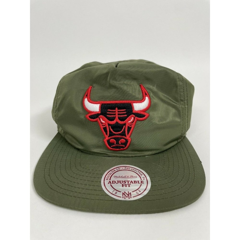 Mitchell & Ness Chicago Bulls Satin Snapback Hat Cap Olive Green